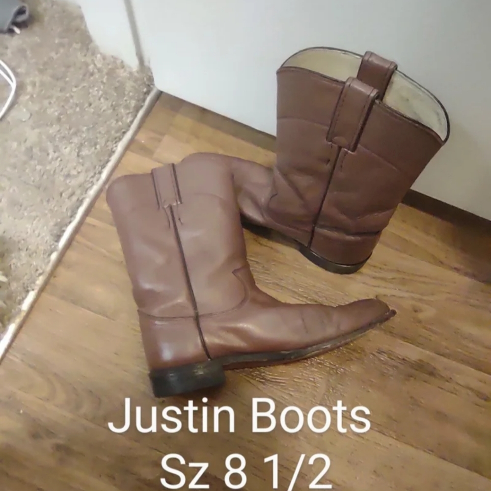 Women's Justin Boots Size 8 1/2